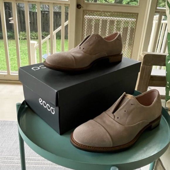 Ecco Womens Tan Sueded Oxford - Picture 3 of 5